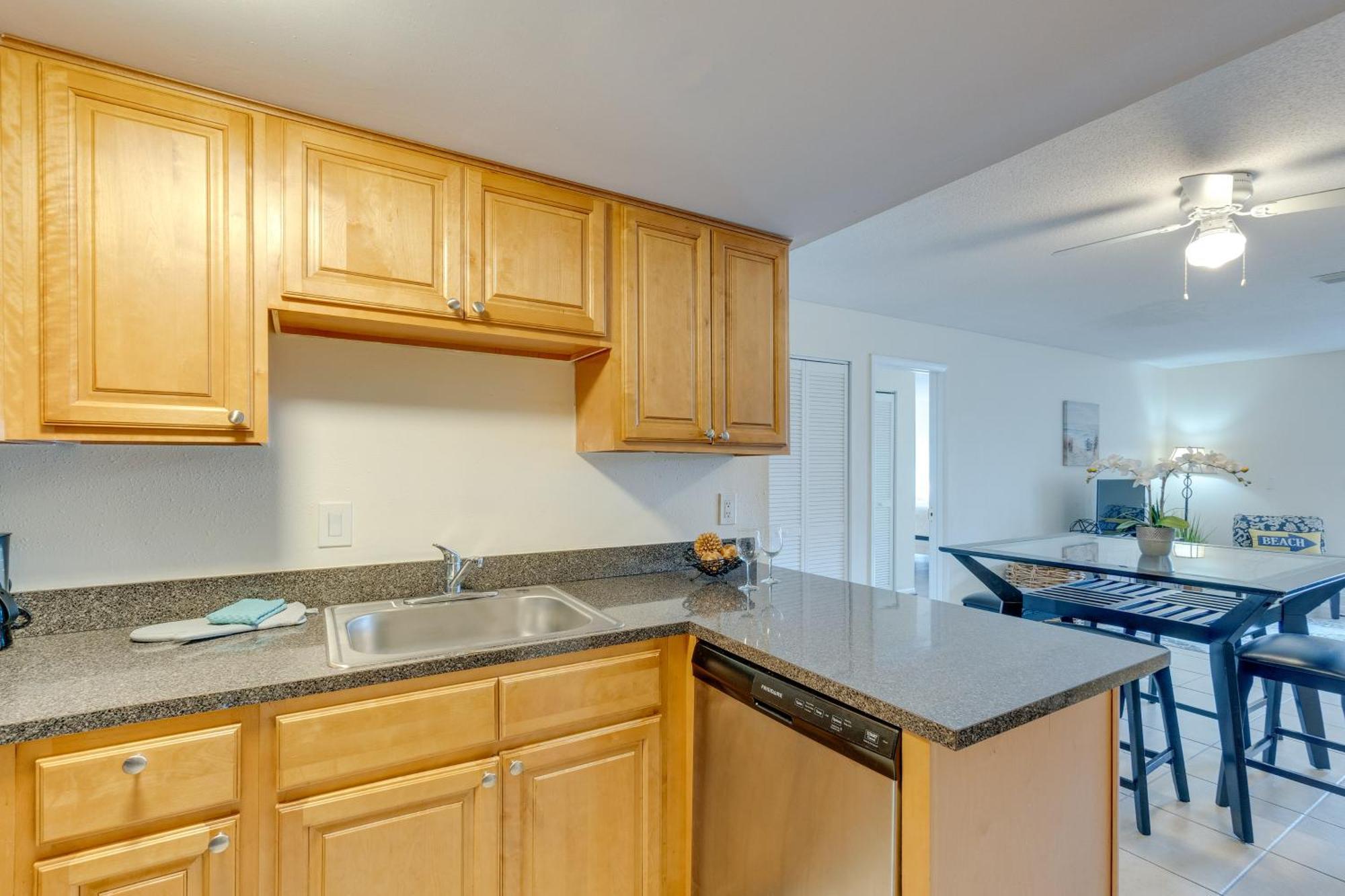 Updated Sienna Park Condo - 4 Miles To Siesta Key! ซาราโซตา ภายนอก รูปภาพ